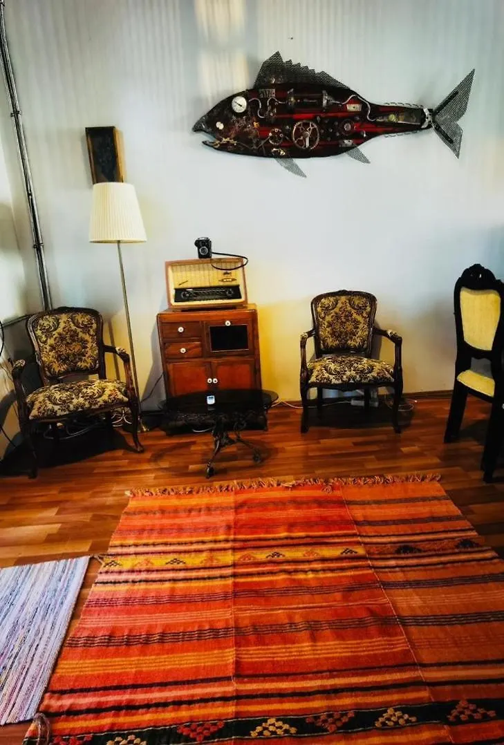 Antalya Kaleici Muestakil Kisiye Oezel Bahceli Muestakil Villa